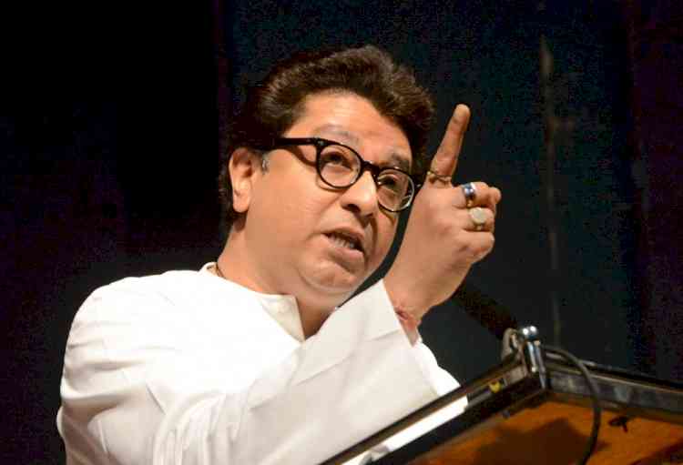 Loudspeakers row: Maha Police book Raj Thackeray, MNS fears arrest