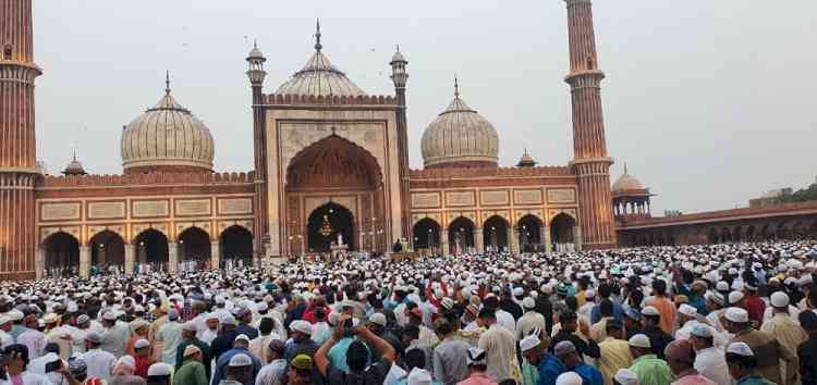 After 2-yr hiatus, devotees offer Namaz at Delhi's Jama Masjid on Eid-ul-Fitr