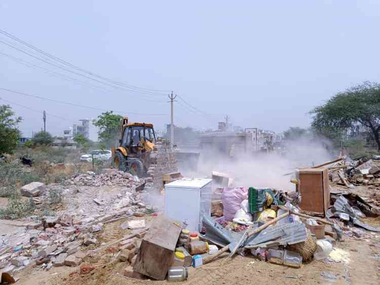3,000 illegal shanties demolished in Gurugram