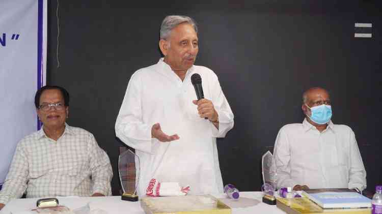 India has most elected representatives than entire world together has: Mani Shanker Aiyar