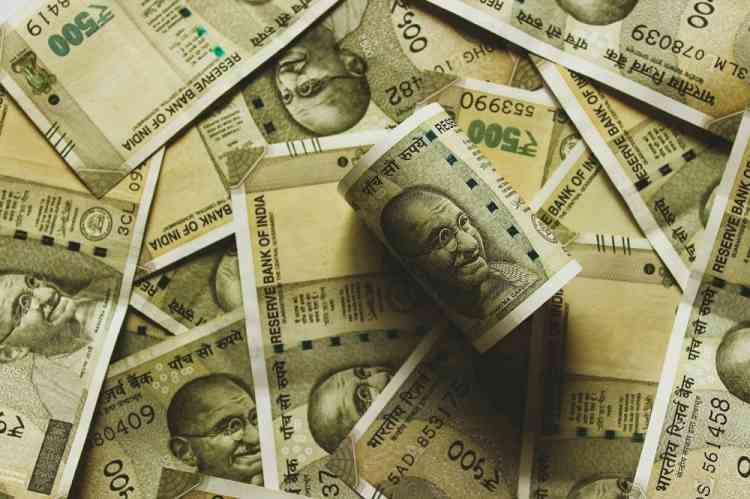 Rupee hits all-time low of 77.42 against US dollar