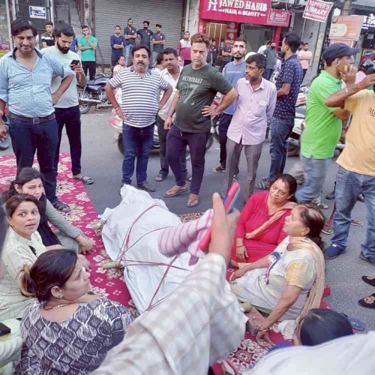 Delhi: Man killed for urinating in front of neighbour's house