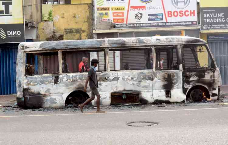 Sri Lanka: Military given shooting orders to quell spread of violence
