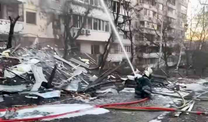 390 buildings destroyed in Kiev since invasion began