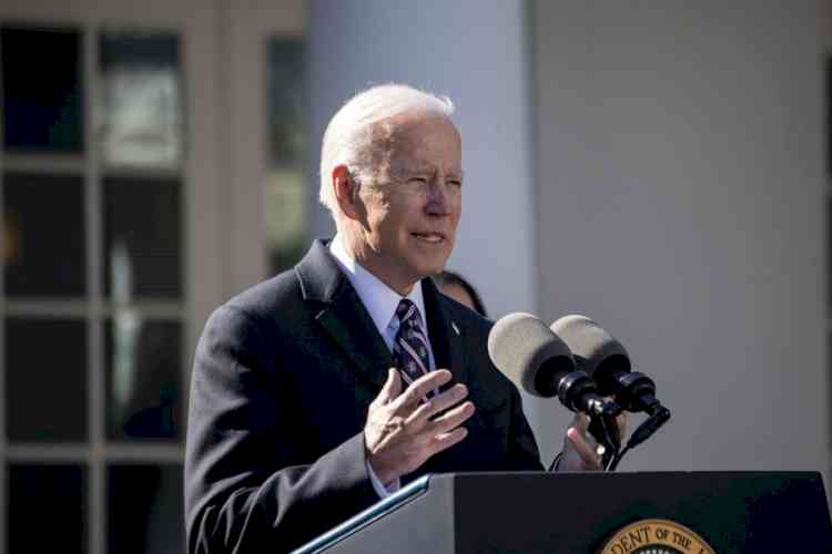 Biden calls for vigilance as Covid-19 toll nears 1 million in US