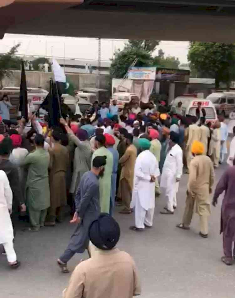 Protests in Pakistan after two Sikh shopkeepers gunned down