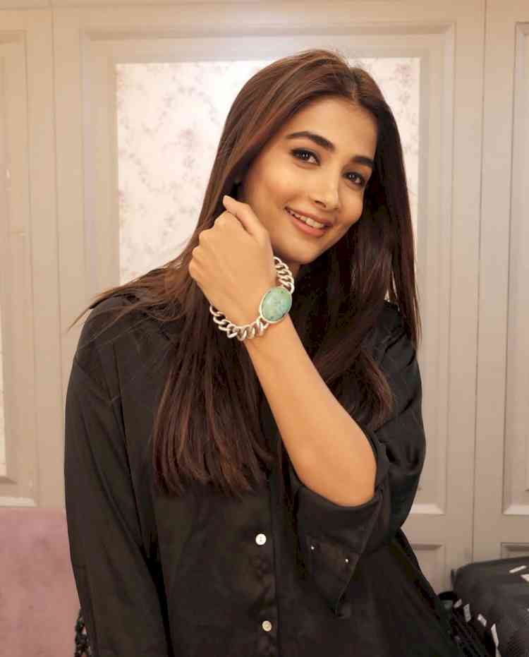 Pooja starts shooting for 'Kabhi Eid Kabhi Diwali' with Salman's lucky bracelet