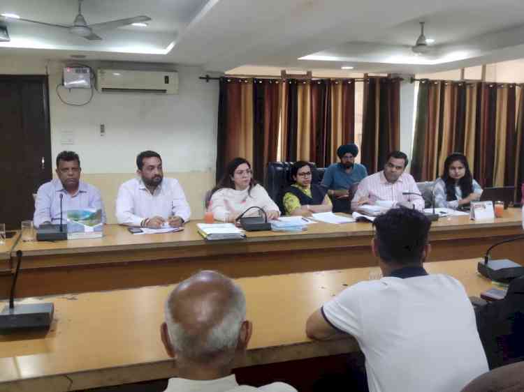 Arbitration proceedings meeting held under chairmanship of DC Surabhi Malik yesterday