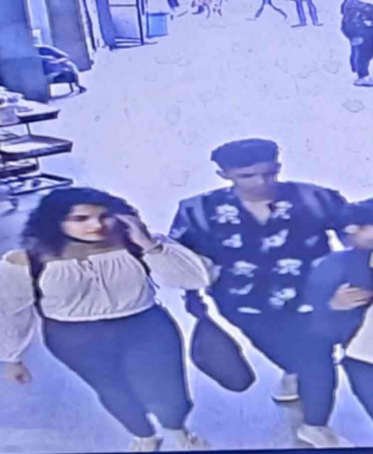 18-year-old girl dies after falling off second floor of mall in B'luru