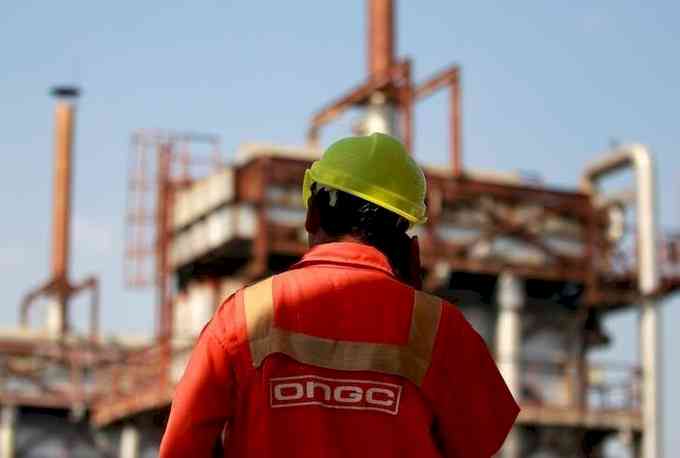Govt looks to hire private sector executive to head ONGC