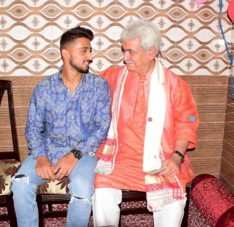 J&K LG meets Team India pacer Umran Malik