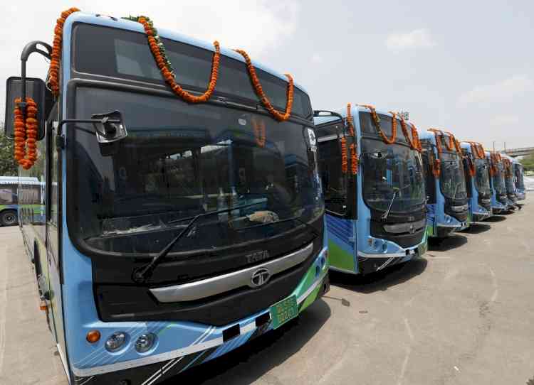 Hours after launch, e-bus breaks down on the way in Delhi
