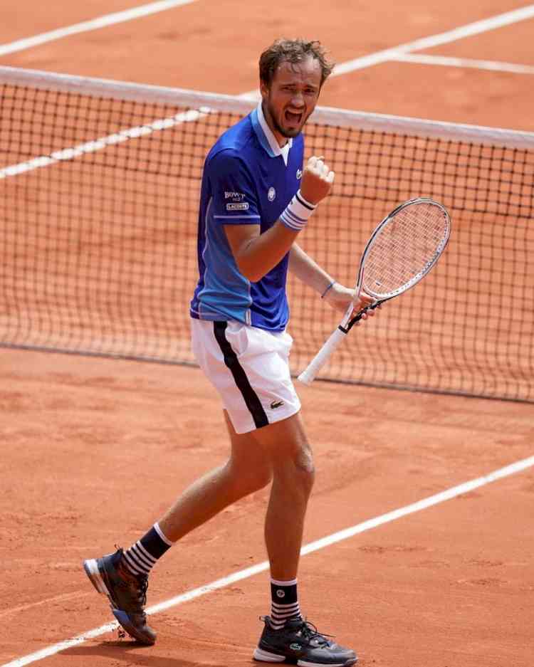 French Open: Medvedev advances to third round after beating Djere