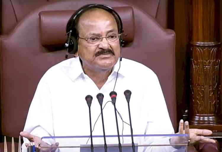 Central, state governments should work together: Venkaiah Naidu