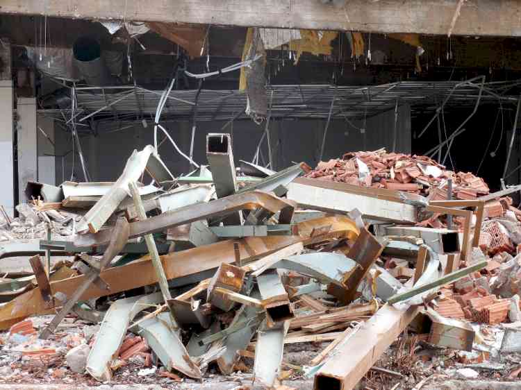 29 killed, 38 missing in Iran building collapse
