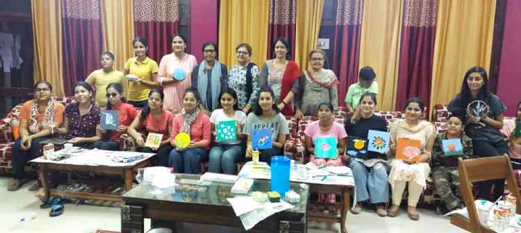 Workshop on Spade Art organised for visually impaired residents by GH-2