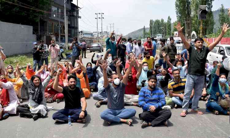 Authorities confine Kashmiri Pandit employees to pooled accommodations