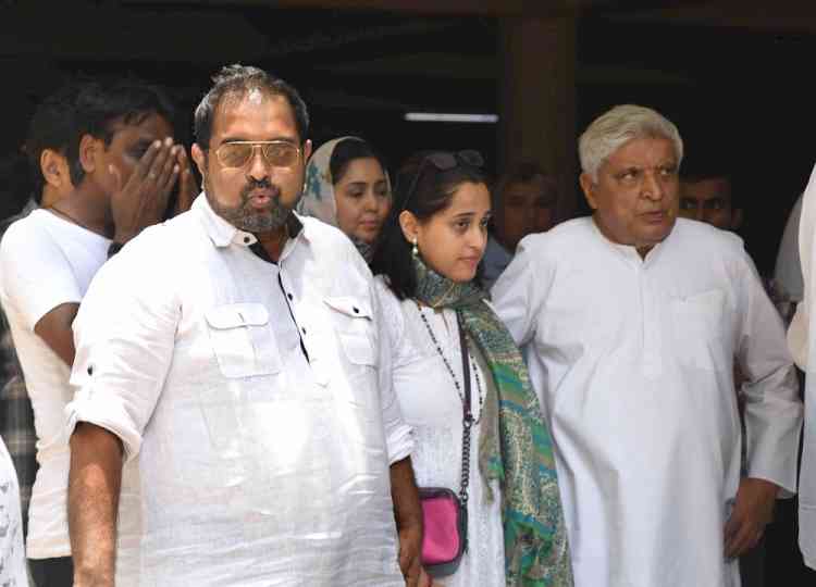 Javed Akhtar, Vishal Bhardwaj among others attend KK's funeral, bid final goodbye