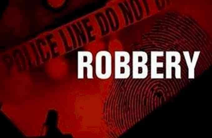 Four armed men loot 8 kg gold in Patna
