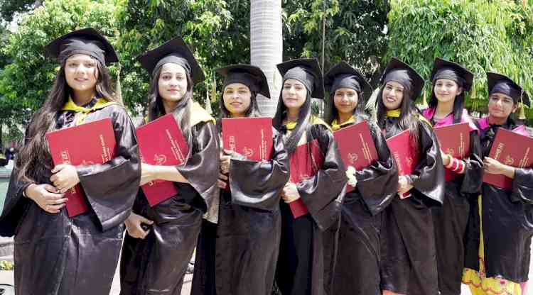 800 Plus Degrees awarded during Annual Convocation at KMV
