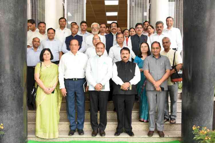 9 VCs from different districts of UP visit Panjab University 