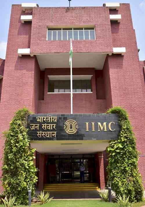 IIMC launched a new course on Digital Media