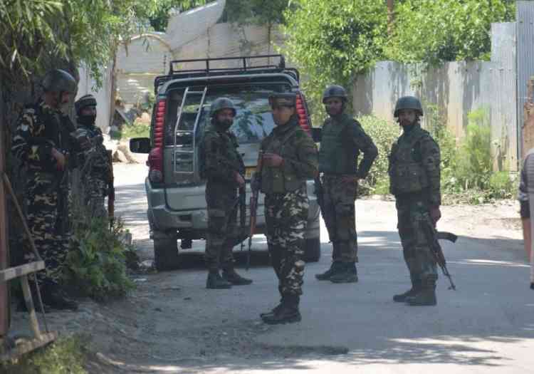 Pakistani among 2 LeT terrorists neutralised in Srinagar, 5 cops injured