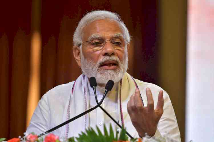 Media has right to criticise but must highlight positive news: Modi