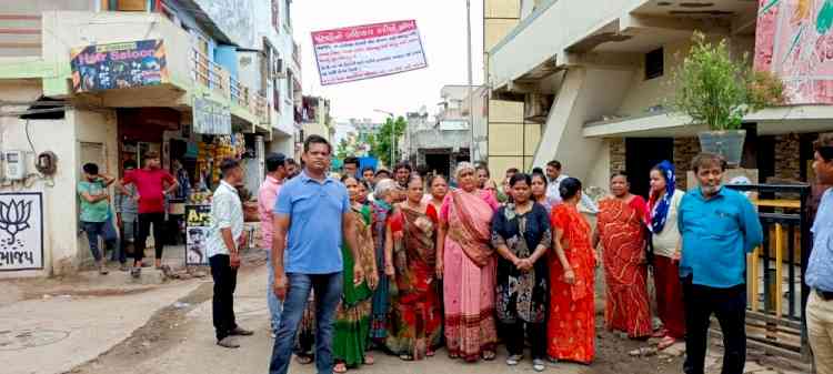 Ahmedabad residents threaten to boycott polls after demolition drive