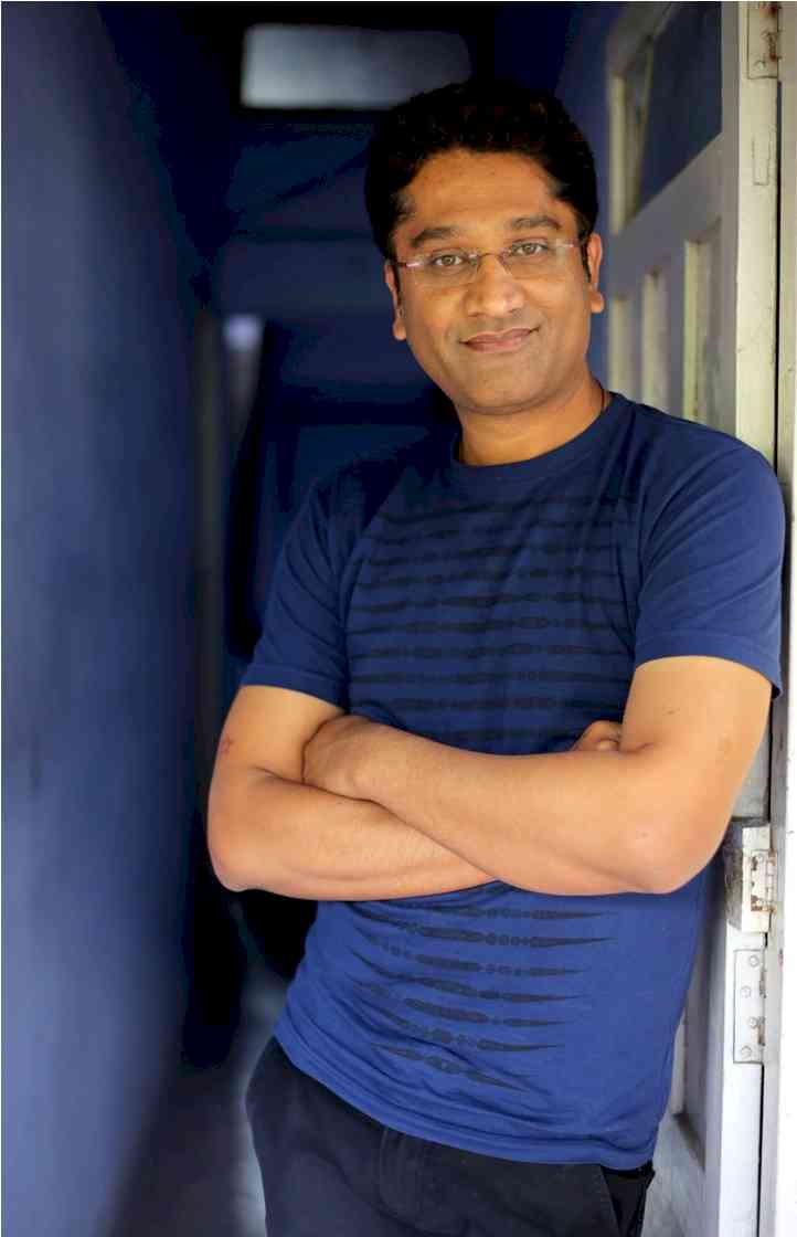 National Award Winning Director Rajeev Kumar wins Best Director Award at DESIblitz Fusion Film Festival