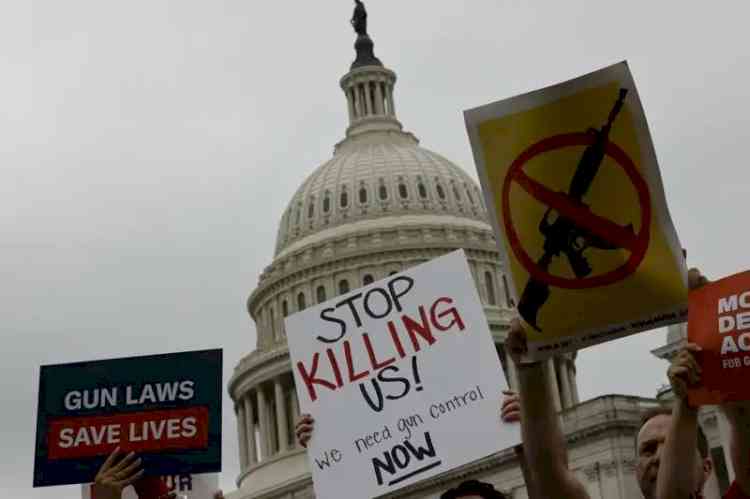 Lawmakers in New York pass bills to enforce stringent gun control