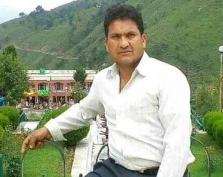 Policeman shot dead by militants in Kashmir