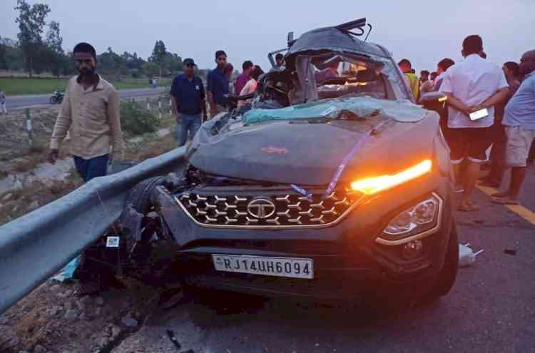 4 killed in UP e-way accident in UP