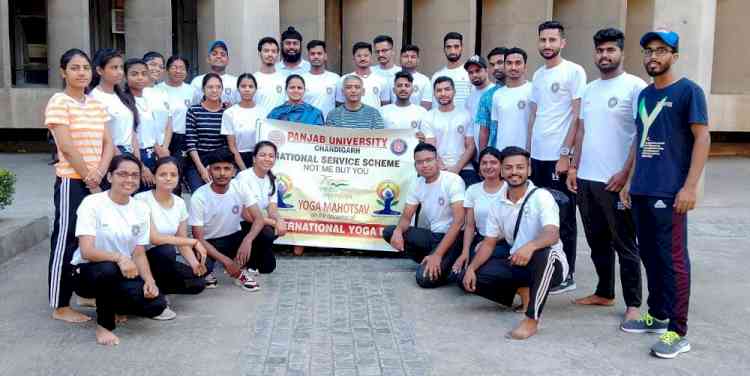 Yoga practice workshop organised for NSS volunteers