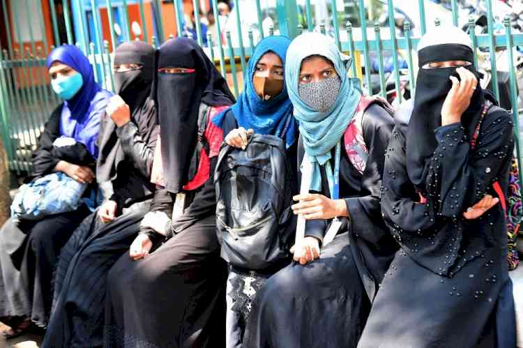 Not allowed to take exam in hijab, students in Jamshedpur protest