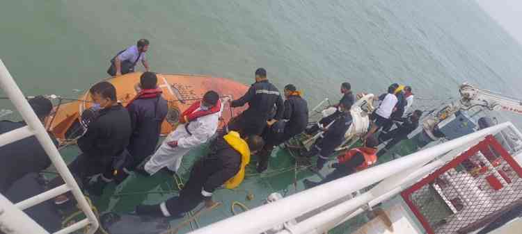 Indian Coast Guard rescues 15 Syrian mariners off K'taka coast
