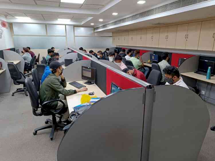 Fake call centre busted in south Delhi, 2 held