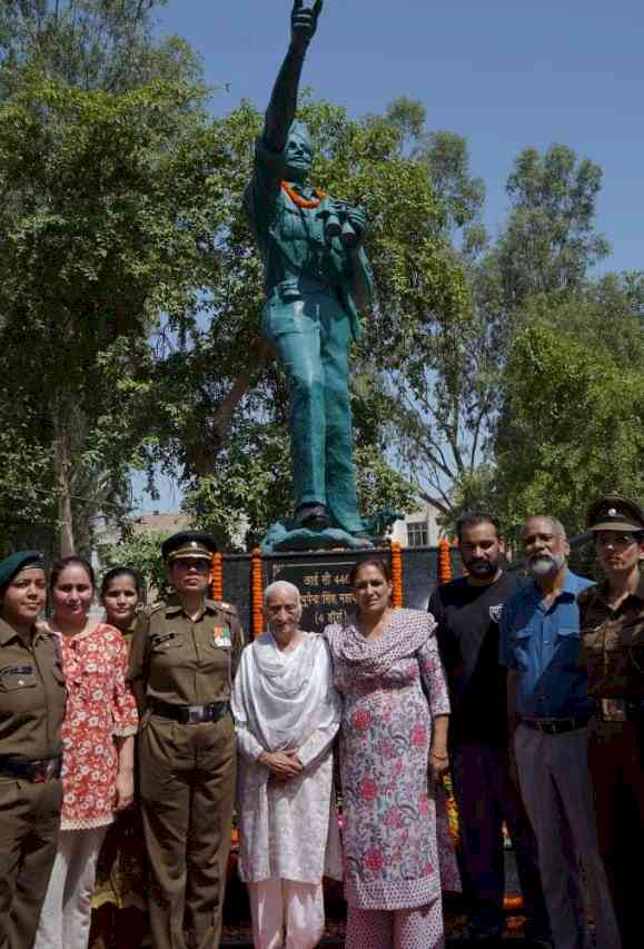 3 PB Girls Battalion NCC Ludhiana pays homage to brave heart Major Bhupinder Singh