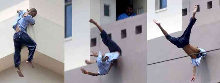 Man who jumped off 8th floor of Kolkata hospital dies