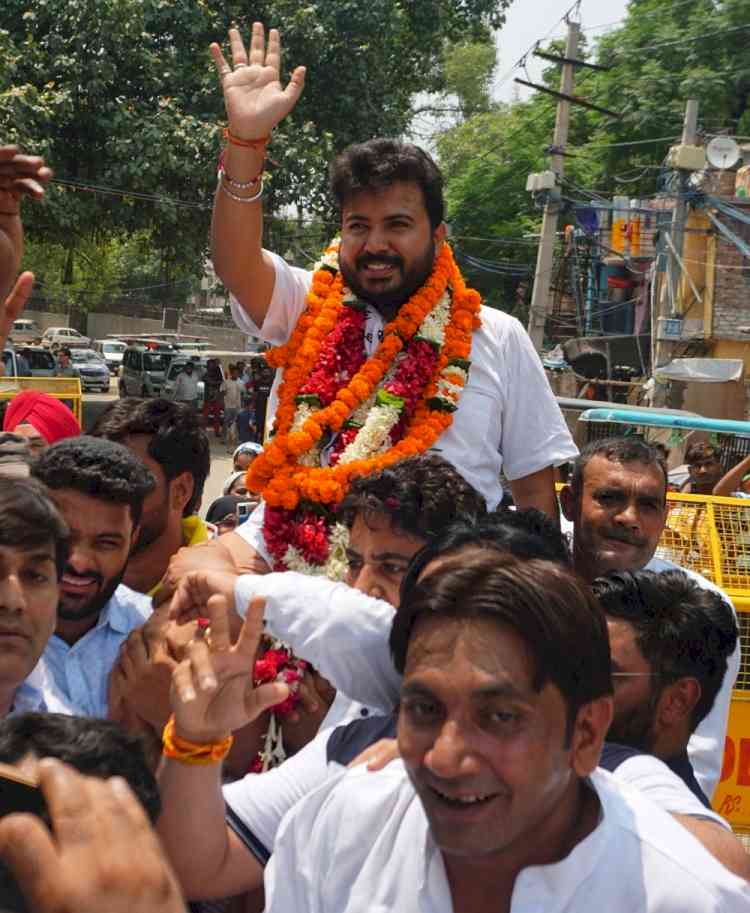 AAP wins Delhi's Rajinder Nagar seat by over 11,000 votes