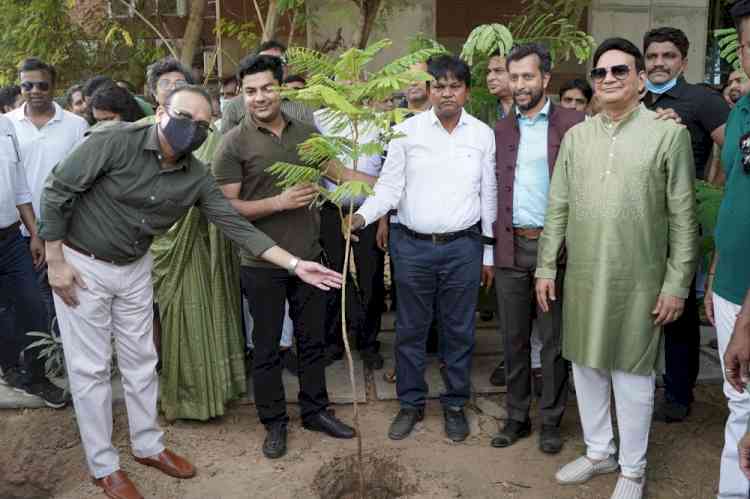 Chiripal Group and Mirchi team up to make Ahmedabad BeauTREEful