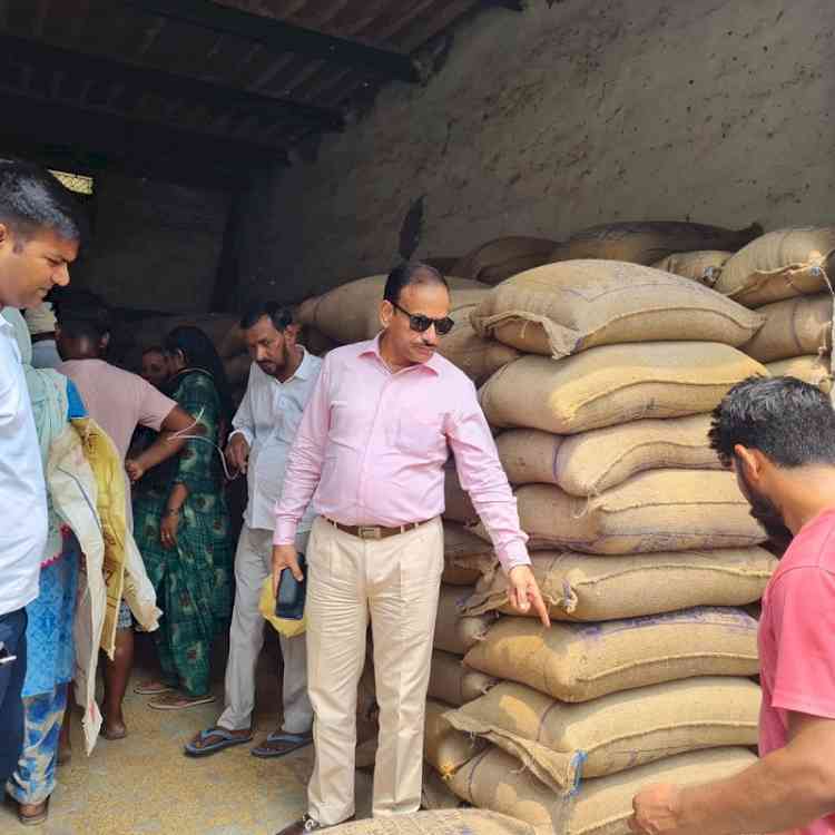 Punjab State Food Commission conducts surprise checking of wheat distribution 