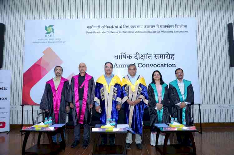 IIM Udaipur awards Post Graduate Diploma to 37 students at First Annual Convocation for its PGDBA-WE Program