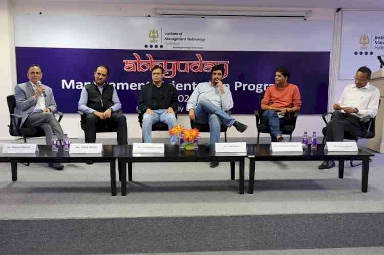 IMT Hyderabad organizes Panel Discussion on “Making the best out of your B-school journey” 