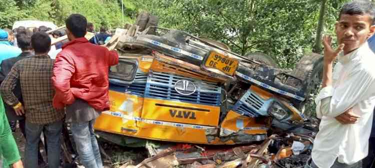 12 people, including six women, killed in Himachal accident