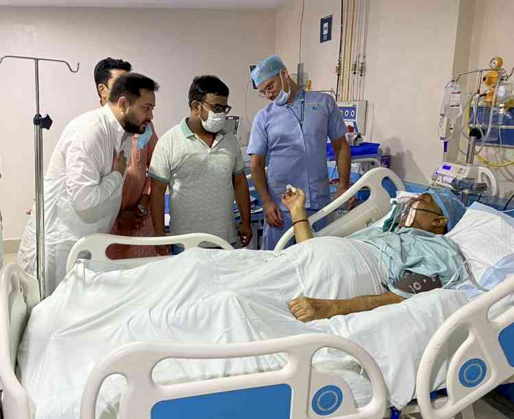 Lalu Prasad's health improving, says Tejashwi