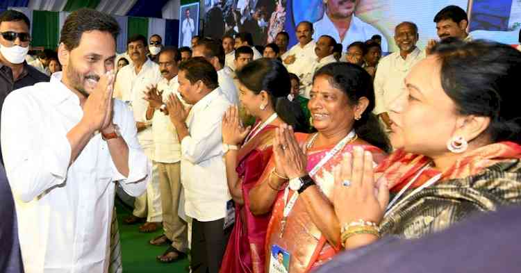 Jagan Mohan Reddy elected YSRCP president for lifetime