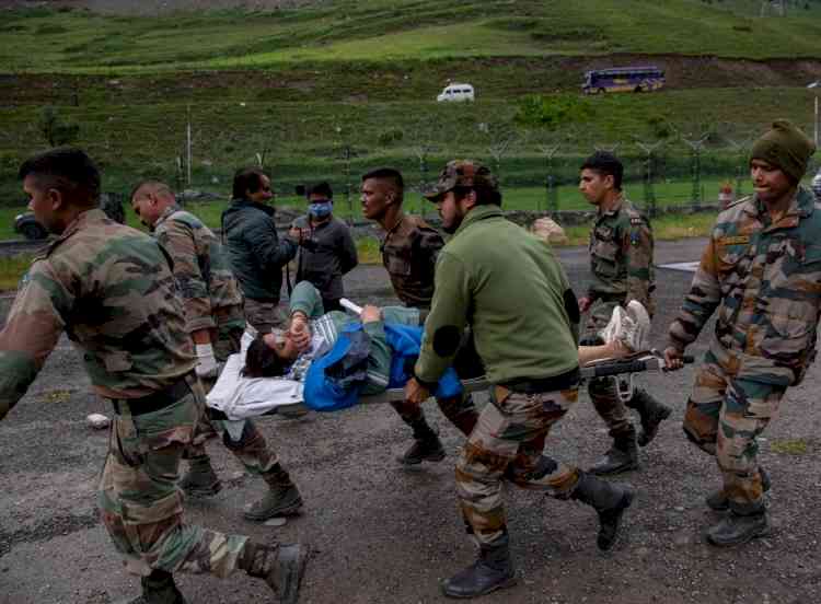 J&K LG chairs high level meet to review rescue & relief ops at holy cave