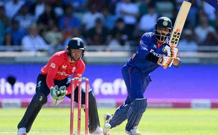 2nd T20I: Jadeja takes India to 170/8 against England