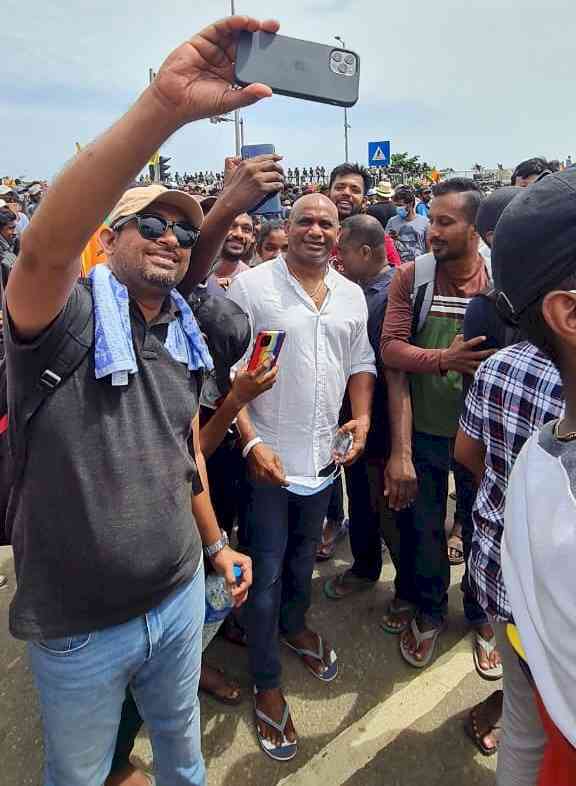 Sri Lanka crisis: Jayasuriya joins anti-govt protest; Sangakkara, Jayawardene also lend support